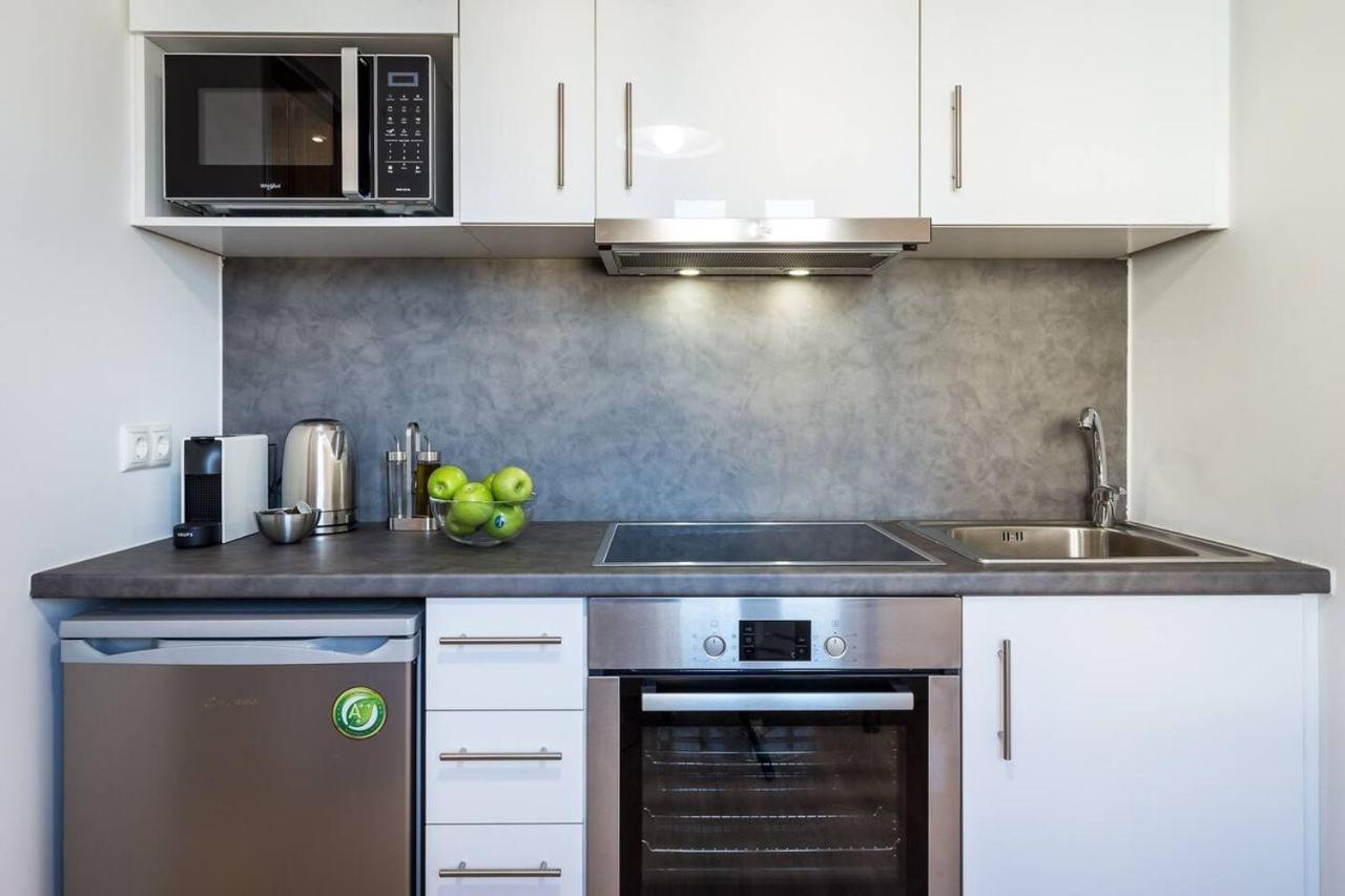 Emily In Athens - Central Chic Flat With Terrace Syntagma E1 Exterior foto