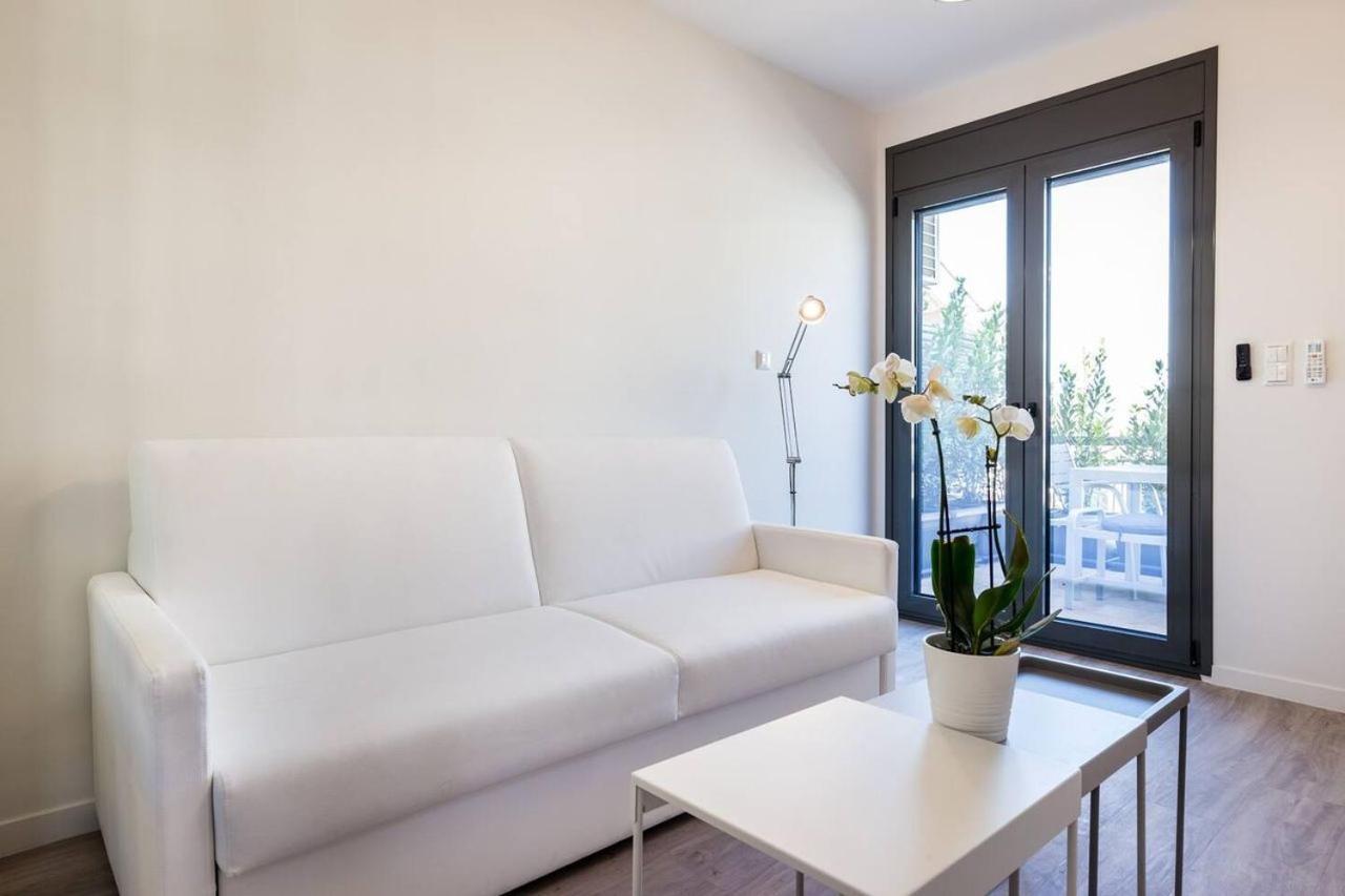 Emily In Athens - Central Chic Flat With Terrace Syntagma E1 Exterior foto
