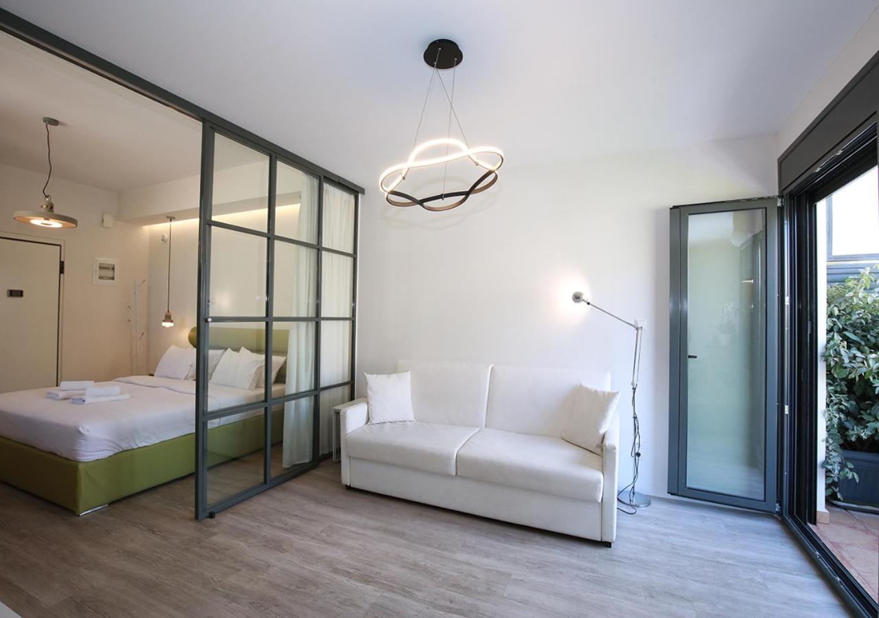 Emily In Athens - Central Chic Flat With Terrace Syntagma E1 Exterior foto